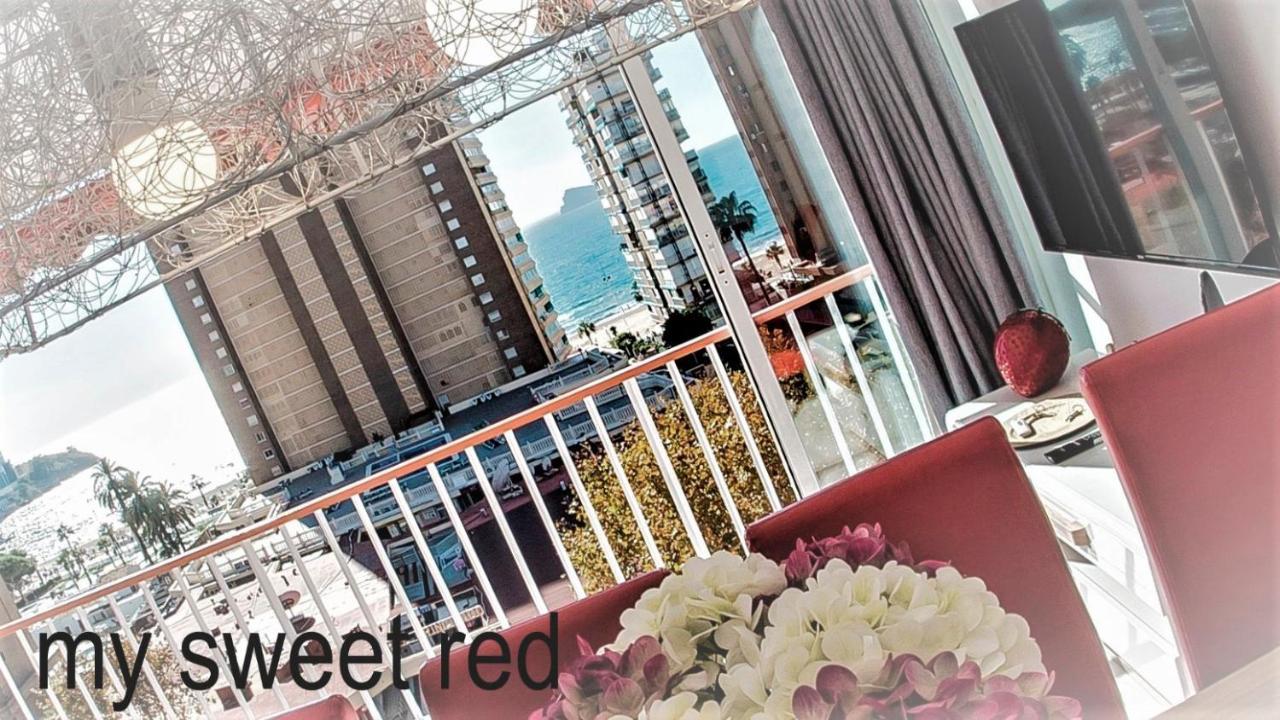My Sweet Red Apartment بينايدورم المظهر الخارجي الصورة