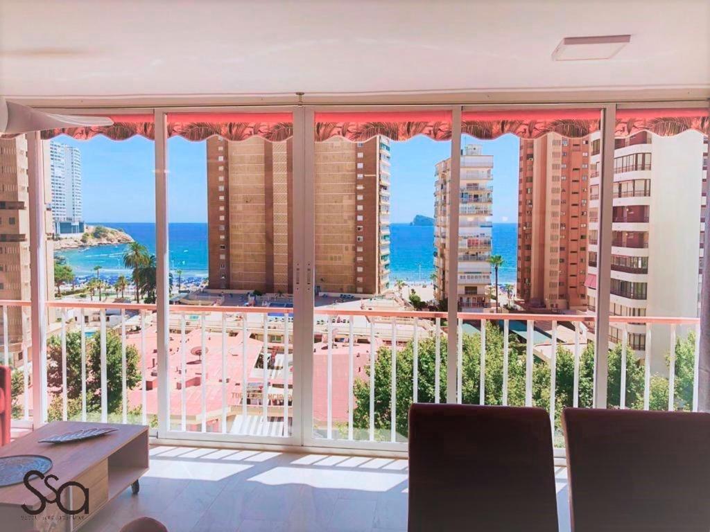 My Sweet Red Apartment بينايدورم المظهر الخارجي الصورة