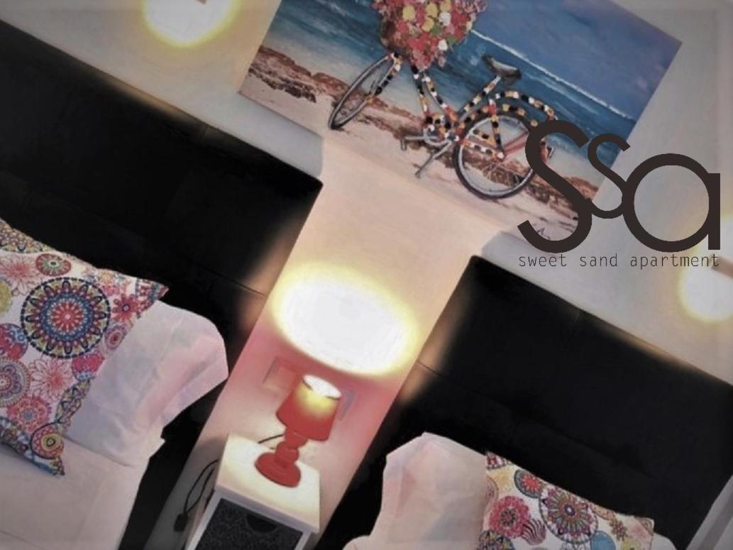 My Sweet Red Apartment بينايدورم المظهر الخارجي الصورة
